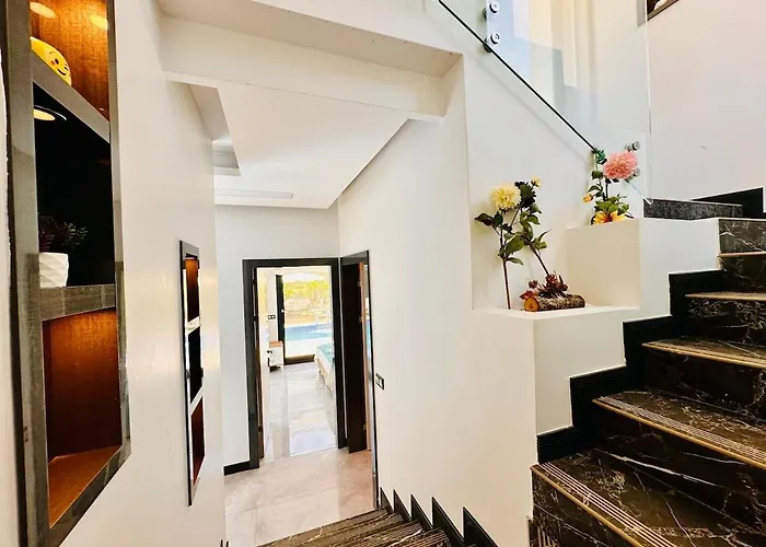 Luxury Swan 5 With Private Pool * 库萨达斯