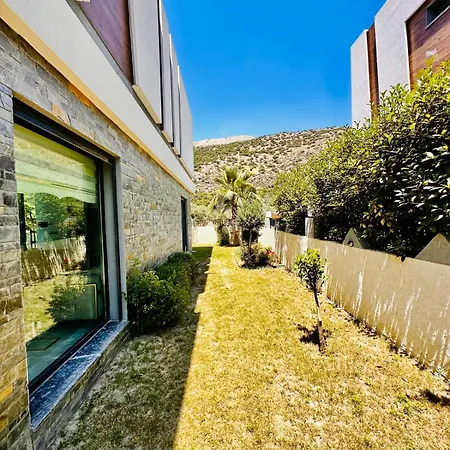 Villa Luxury Swan 5 With Private Pool Kusadasi
