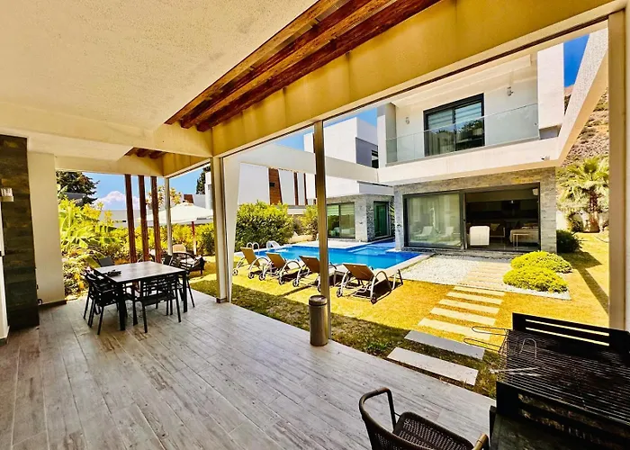 Villa Luxury Swan 5 With Private Pool