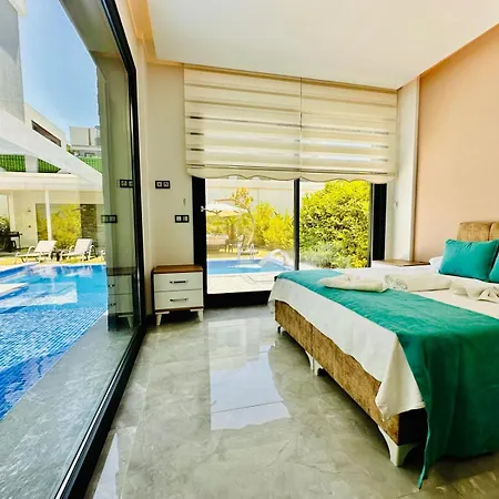 Luxury Swan 5 With Private Pool Willa