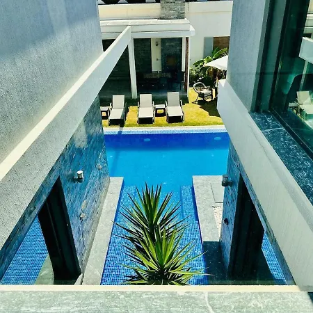 Luxury Swan 5 With Private Pool Willa