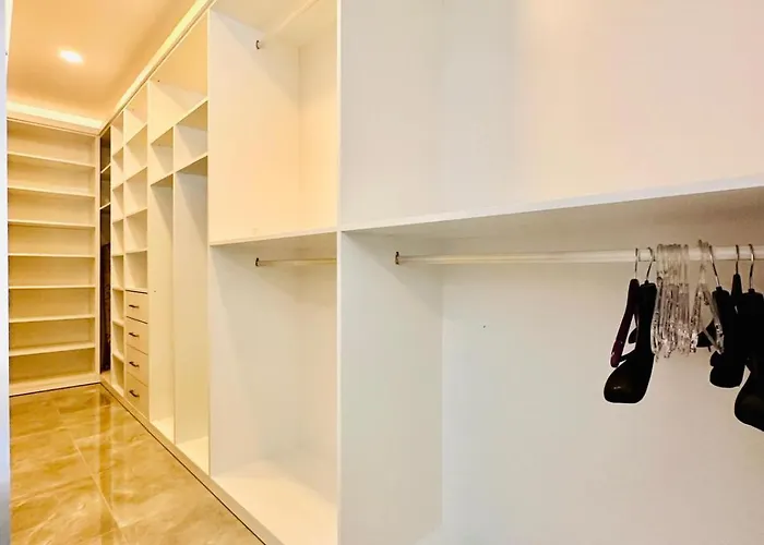 Вилла Luxury Swan 5 With Private Pool *