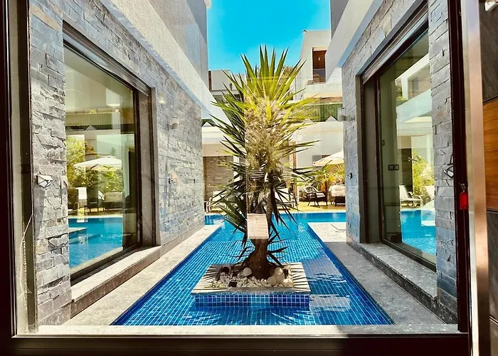 Вилла Luxury Swan 5 With Private Pool Кушадасы